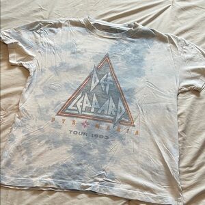 Abercrombie & Fitch Def Leppard Pyromania Tee - White and Gray